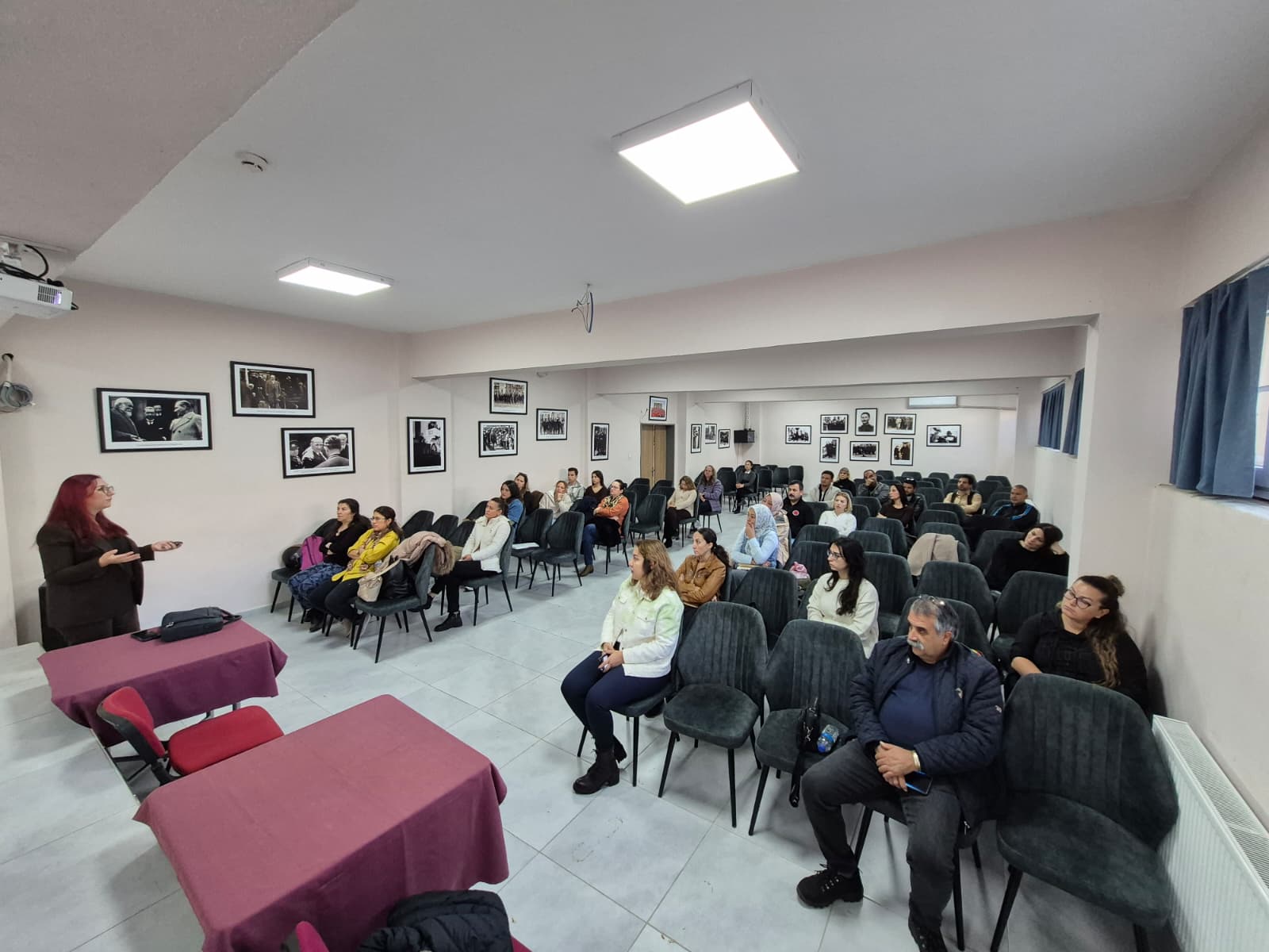 MUĞLA’DA ÖĞRETMENLERE “BÜYÜME, OBEZİTEYE YAKLAŞIM VE TİP 1 DİYABET” EĞİTİMLERİ VERİLDİ